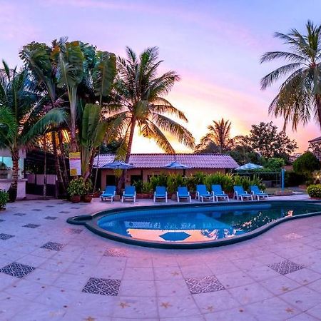 Coconut Resort Hotel Patong Zewnętrze zdjęcie